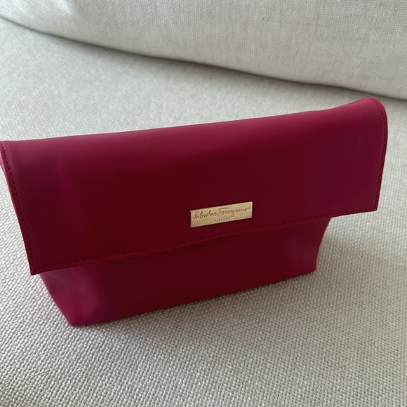 Salvatore Ferragamo Cosmetic Bag - Picture 12 of 12